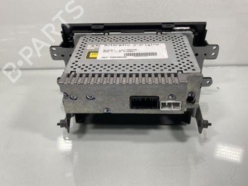 Used Radio Radio SUZUKI SX4 (EY, GY) 1.6 DDIS (RW416D) (90 hp) 20026728 20026728