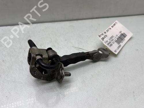 Used Hinge/Door check strap FIAT GRANDE PUNTO (199_) 1.3 D Multijet (75 hp) 29465611