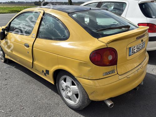 Left front door RENAULT MEGANE I Coach (DA0/1_) 1.6 16V (DA0B, DA04, DA11) | BP30515459C2