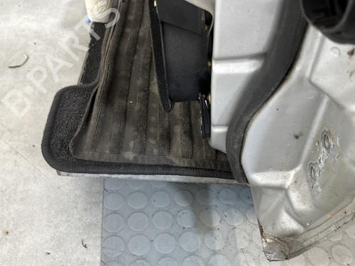Left front door MERCEDES-BENZ E-CLASS (W210) E 220 CDI (210.006) | BP29028020C2 