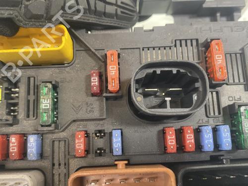 Used Fuse box Fuse box PEUGEOT 1007 (KM_) 1.4 HDi (68 hp) 34449788 34449788
