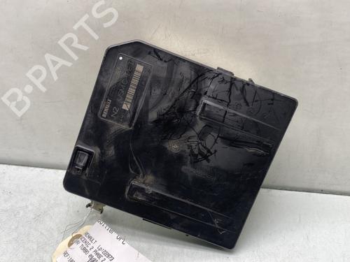 Used Fuse box Fuse box RENAULT SCÉNIC II (JM0/1_) 1.5 dCi (JM1E, JM16) (106 hp) 30565773 30565773