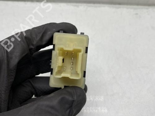 Right front window switch DACIA SANDERO II TCe 90 (B8M1, B8MA, B8AC) | BP31628974I26