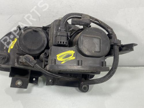 Used Right headlight Right headlight RENAULT ESPACE III (JE0_) 2.2 dCi (JE0K) (130 hp) 20011359 20011359