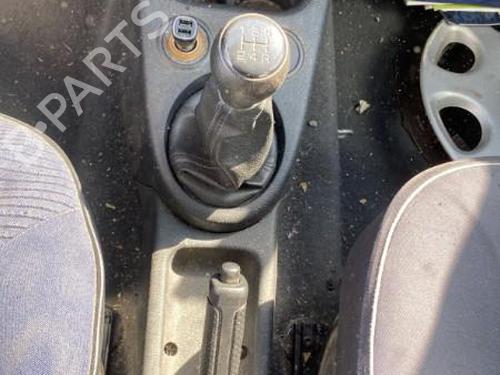Fuse box PEUGEOT PARTNER MPV (5_, G_) 1.6 HDi 75 | BP34477475E1 - Image 19