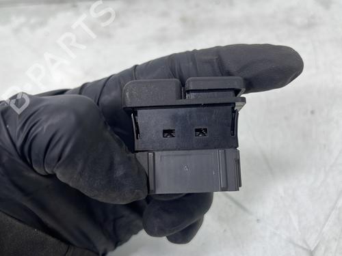 Advarselskontakt Advarselskontakt PEUGEOT 405 II (4B) 1.9 D (68 hp) 33841821 33841821