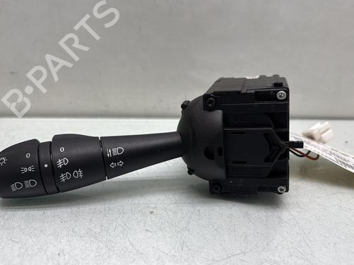 Used Switch DACIA SANDERO II 1.0 SCe 75 (B8JC, B8JD, B8NC) (73 hp) 32682171