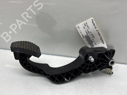 Pédale d'embrayage PEUGEOT 208 I (CA_, CC_) 1.5 BlueHDI 100 (102 hp) 30941115
