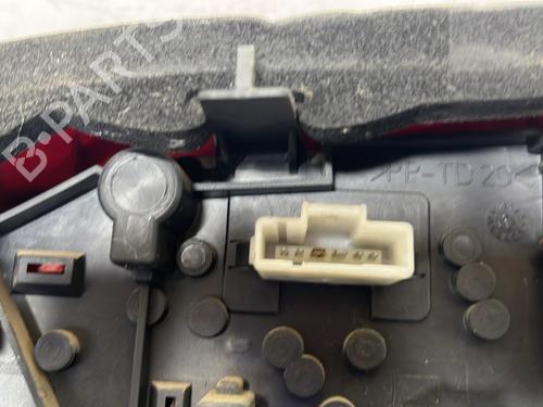 Used Left taillight Left taillight PEUGEOT 406 (8B) 2.0 HDI 110 (109 hp) 33805279 33805279