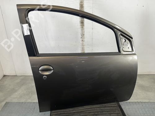 Used Right front door TOYOTA AYGO (_B1_) 1.0 (KGB10_, KGB10R) (68 hp) 28428041