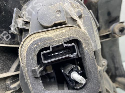 right-taillight-citroen-c4-ii-nc_-2009-31379492 main image