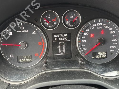 Right taillight AUDI A3 (8P1) 1.6 TDI | BP25446486C35 