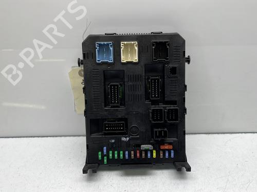 Used Fuse box CITROËN C6 (TD_) 2.7 HDi (204 hp) 26295893