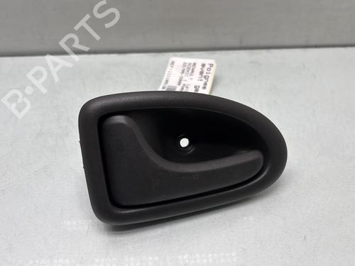 Puxador interior frente esquerdo RENAULT SCÉNIC I MPV (JA0/1_, FA0_) 1.6 (JA00, JA16, JA15, JA19, JA1V, JA2B, JA2C, JA0B,... (107 hp) 29507690