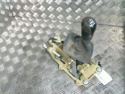 Used Gear lever VOLVO S40 II (544) 1.6 D (110 hp) 20000900