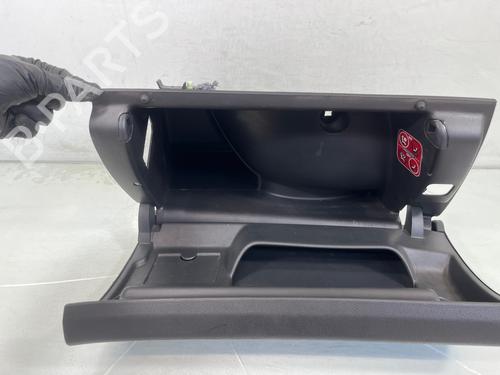 Handskerum Handskerum PEUGEOT 3008 I MPV (0U_) 1.6 HDi (112 hp) 37409697 37409697