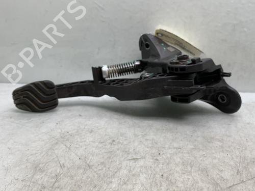 Used Clutch pedal Clutch pedal DACIA SANDERO III 1.0 TCe 90 (91 hp) 22916463 22916463