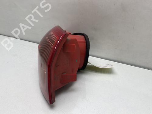 Farolim esquerdo Farolim esquerdo ALFA ROMEO 147 (937_) 1.6 16V T.SPARK (937.AXA1A, 937.AXB1A, 937.BXB1A) (120 hp) 26737585 26737585