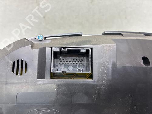 Used Instrument cluster Instrument cluster 38100990 38100990
