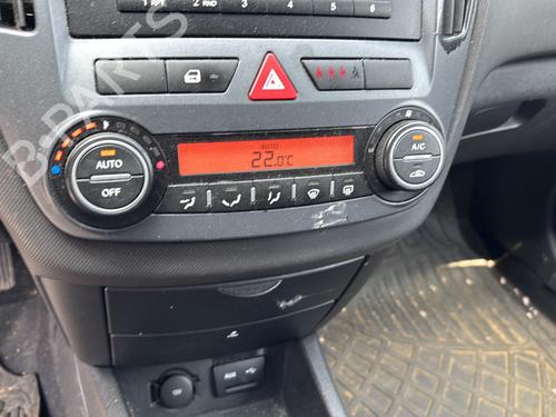 Left front fog light KIA CEE'D Hatchback (ED) 1.6 CRDi 90 | BP28385372C30 - Image 29
