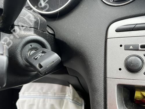 Seat buckle PEUGEOT 308 I (4A_, 4C_) 1.6 HDi | BP19996225I32 