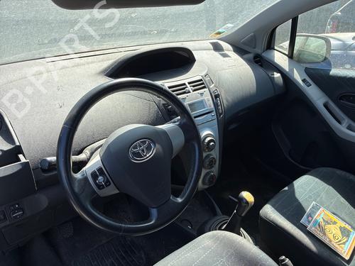 Left front window switch TOYOTA YARIS (_P9_) 1.0 VVT-i (KSP90_, KSP90R) | BP37029087I27 - Image 12