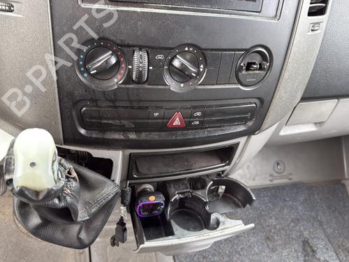 Front left door window MERCEDES-BENZ SPRINTER 3,5-t Van (B907, B910) 316 CDI RWD (907.631, 907.633, 907.635, 907.637) | BP29413615C18 