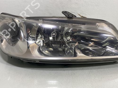 Used Right headlight PEUGEOT 306 Hatchback (7A, 7C, N3, N5) 2.0 HDI 90 (90 hp) 29371879