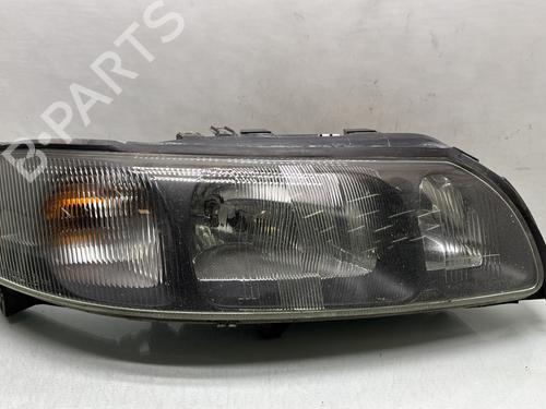 Used Right headlight VOLVO S60 I (384) 2.4 D (130 hp) 31858080