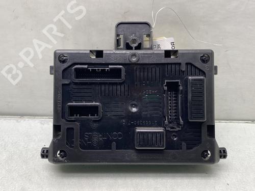 Used Fuse box RENAULT CLIO III (BR0/1, CR0/1) 1.2 16V (BR02, BR0J, BR11, CR02, CR0J, CR11) (75 hp) 21373022