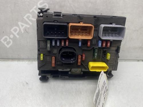 Used Fuse box PEUGEOT 307 Break (3E) 1.6 HDi (90 hp) 19957947