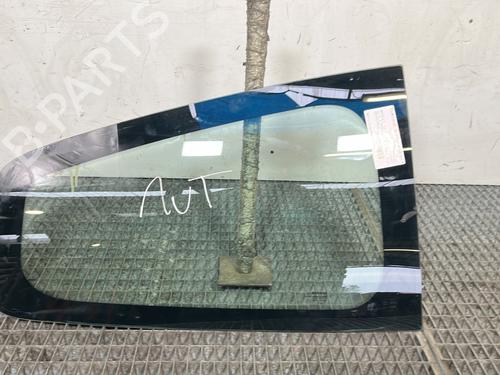 Panel rude bagtil højre RENAULT CLIO III (BR0/1, CR0/1) 1.5 dCi (C/BR0G, C/BR1G) (68 hp) 32682433