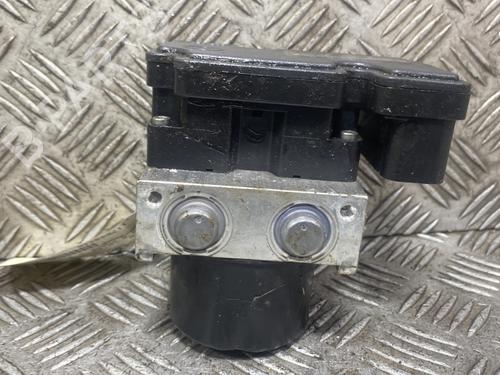 Used ABS pump ABS pump TOYOTA YARIS (_P9_) 1.0 VVT-i (KSP90_, KSP90R) (69 hp) 31189676 31189676