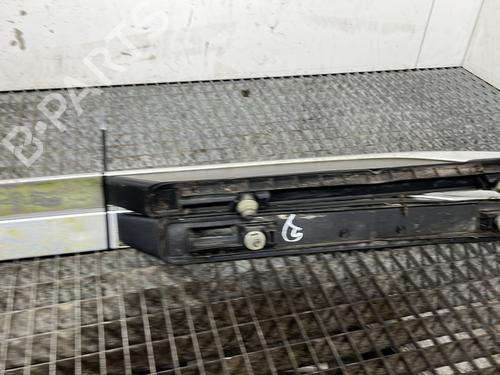 roof-bar-citroen-c5-iii-break-rw_-2008-2009-2010-2011-2012-2013-2014-2015-2016-2017-32185376 main image