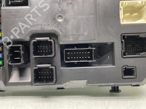 Fuse box CITROËN C3 II (SC_) 1.2 VTi 82 | BP29711670E1 