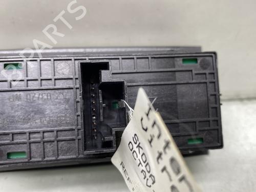 Used Left front window switch Left front window switch SKODA OCTAVIA III Combi (5E5, 5E6) 1.0 TSI (115 hp) 30790946 30790946