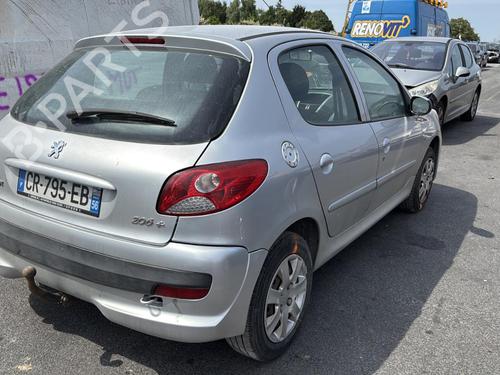 Right headlight PEUGEOT 206+ (2L_, 2M_) 1.4 HDi eco 70 | BP32168456C29 