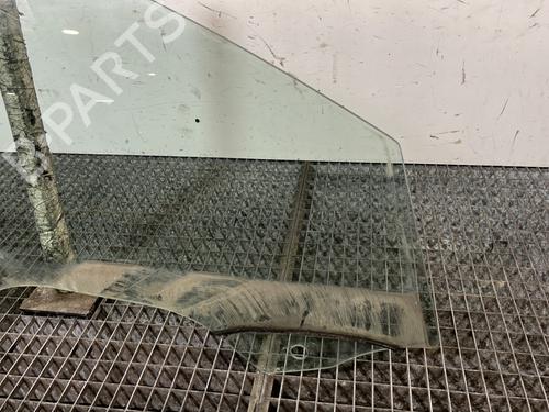 Front right door window RENAULT LATITUDE (L70_) 2.0 dCi 150 (L70H) | BP30711325C19