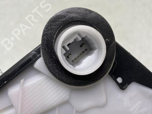 Front right lock TOYOTA YARIS (_P13_) 1.5 Hybrid (NHP130_, NHP130) | BP23765322C97 