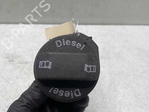 Used Fuel cap VW GOLF VI (5K1) 2.0 TDI (110 hp) 32062867