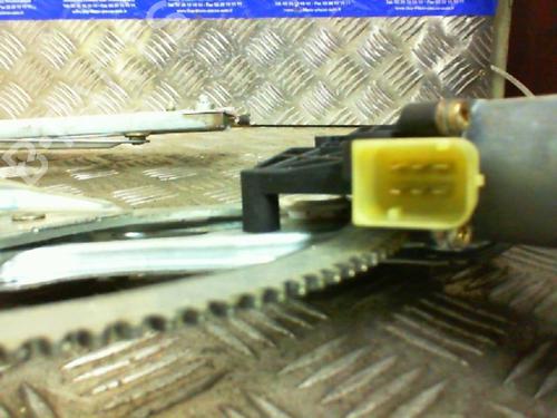 Used Front right window mechanism Front right window mechanism 20019429 20019429