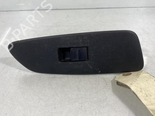 Used Right front window switch TOYOTA AURIS (_E15_) 1.4 D-4D (NDE150_, NDE150R) (90 hp) 19983031