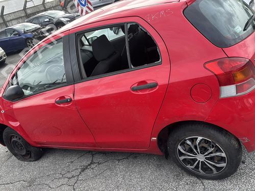 Seat buckle TOYOTA YARIS (_P9_) 1.0 VVT-i (KSP90_, KSP90R) | BP30878604I32 