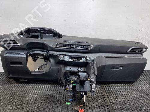 Used Dashboard PEUGEOT 3008 II SUV (MC_, MR_, MJ_, M4_) 1.2 THP/ PureTech 130 (MRHNSM, MRHNSU, MRHNSJ, MRHNYW,... (131 hp) 29275525