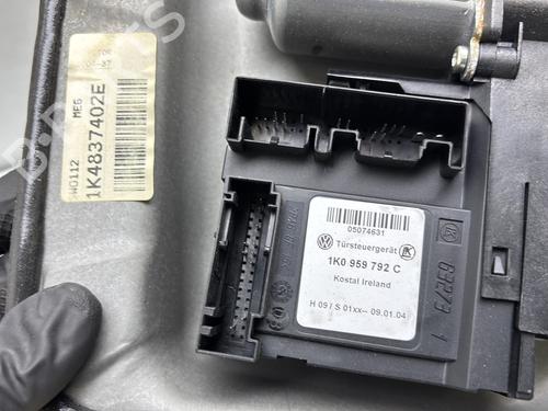 Used Front right window mechanism Front right window mechanism VW GOLF V (1K1) 1.9 TDI (105 hp) 29615487 29615487