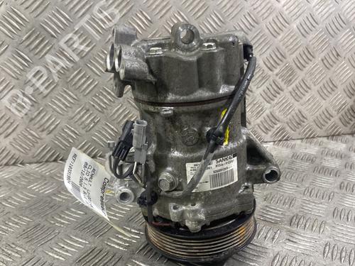 Used AC compressor RENAULT CLIO V (B7_) 1.5 Blue dCi 85 (B7AG) (86 hp) 25920359