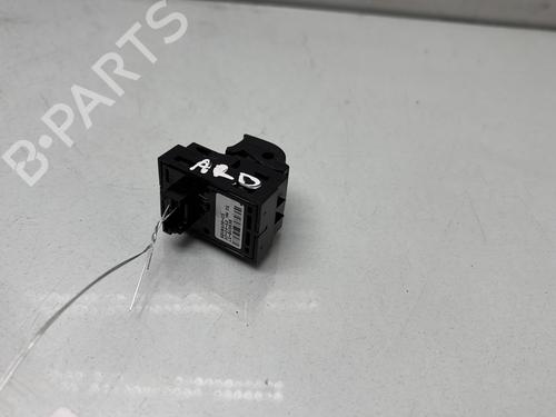 Used Right rear window switch Right rear window switch BMW 1 (F20) 116 d (116 hp) 28279353 28279353