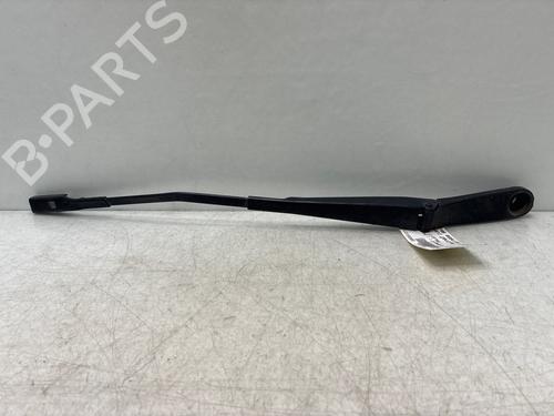 front-windshield-wiper-arm-audi-q2-gab-gag-2016-35896647 main image