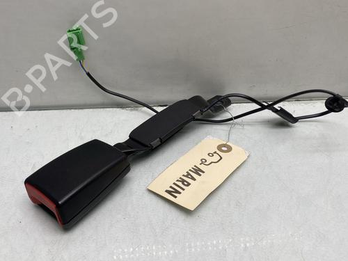 Used Seat buckle VW POLO V (6R1, 6C1) 1.4 TDI (75 hp) 31281654