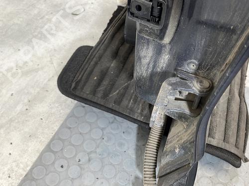 Used Left rear door Left rear door RENAULT CLIO IV (BH_) 0.9 TCe 90 (BHNF, BHMA, BHMH, BHJK, BHJR) (90 hp) 32854002 32854002